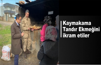 Kaymakamın Tandır ekmeğine ilgisini kadınları memnun etti