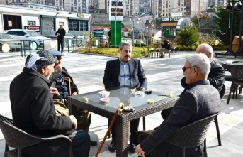 Aslan Tatar " Çay ocaklarında gönüler sıcaktır"