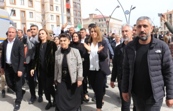 Leyla Zana Şırnak'a heyecan getirdi