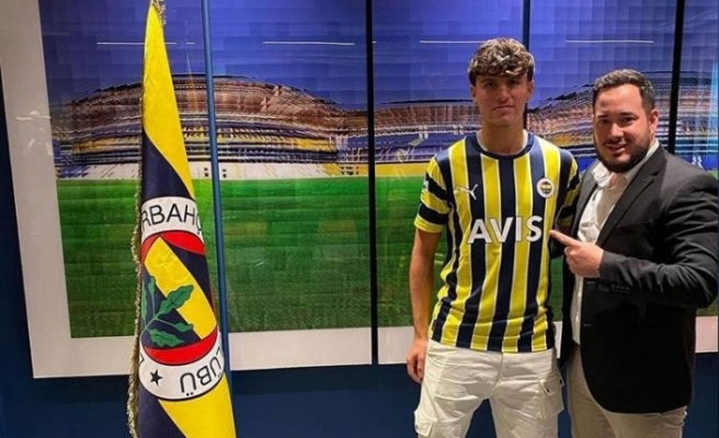 Fenerbahçe de Kürt Bayrağı krizi transferi engeledi