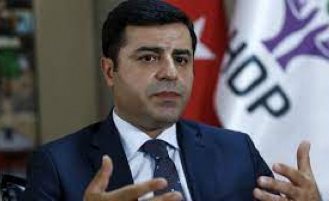 Selahattin Demirtaş reddettim diyerek açıkladı! Öcalan'ın yerine geçmemi istediler