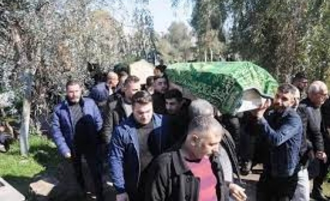 Depremde enkaz altında kalan baba oğul Cizre'de gözyaşları arasında defnedildi