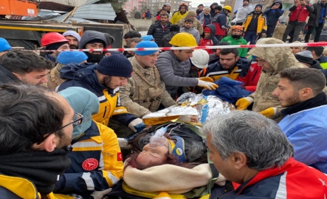 Diyarbakır’da bir kadın 31 saat sonra kurtarıldı