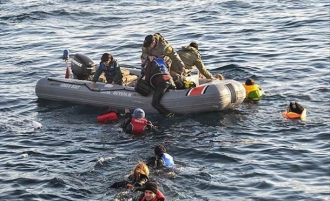 Göçmen teknesi battı: 22 ölü