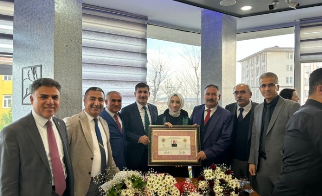 Neşe Yağan Avukatlık mesleğine başladı