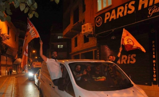Cizre'de Galatasaray'ın şampiyonluk sevinci