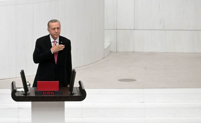 Başkan Erdoğan yemin içerek görevine başladı