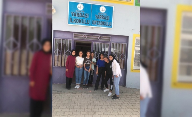 Yarbaşı köyü öğrencileri LGS sınavından çıktı