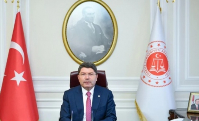 Bakan Tunç: " Rüşvet ağıyla ilgili soruşturma başlatıldı"