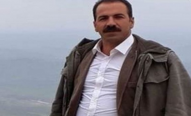 Muhtar başında vurulmuş halde ölü bulunuldu