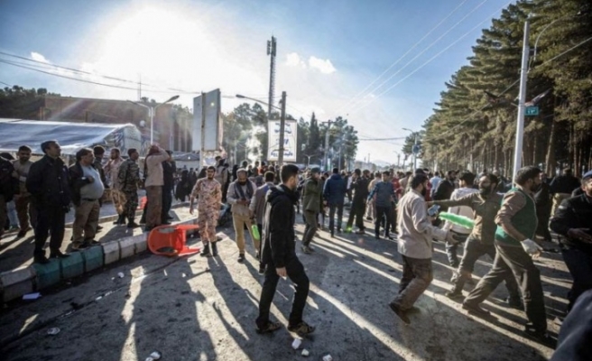 İran'da  patlama 100 kişi hayatını kaybetti