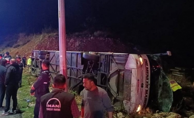 Mardin otobüsü kaza geçirdi 9 ölü 30 kişi yaralı