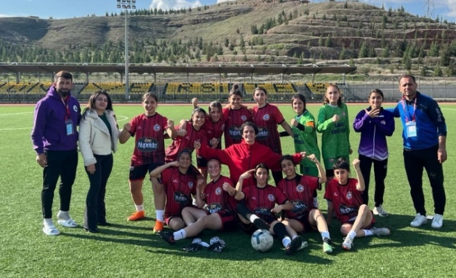 Cizre Kadın Futbol takımı deplasmanda galip geldi