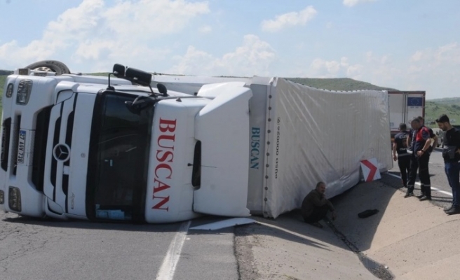 Cizre'de trafik kazası 1 kişi yaralandı