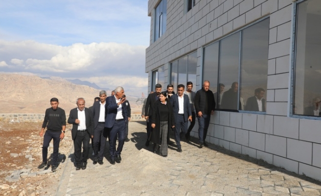 Cizre Belediye Başkan'ından oto galeriye ziyaret