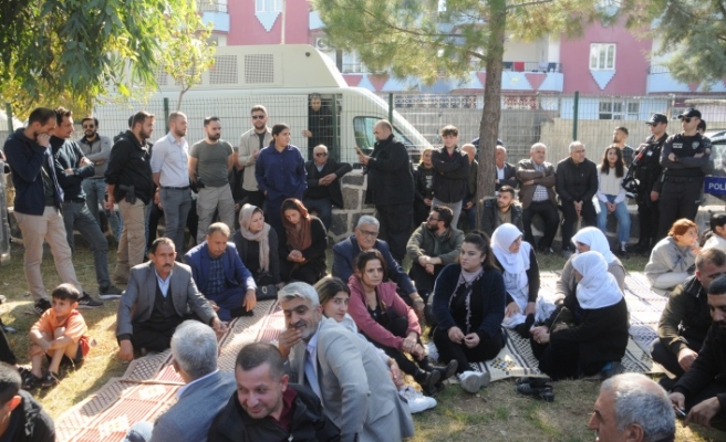 Cizre'de kayyum tepkisi eylemi