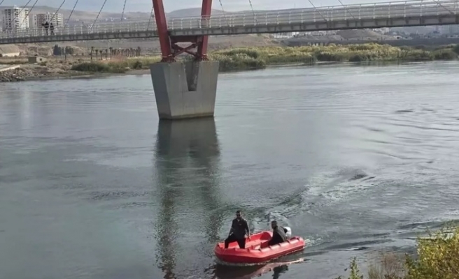 Kayıp genç Dicle nehrinde aranıyor