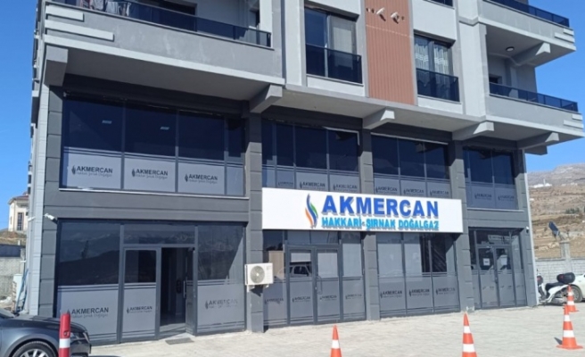 Ak mercan Doğalgaz işletmesi yeni binasına taşındı
