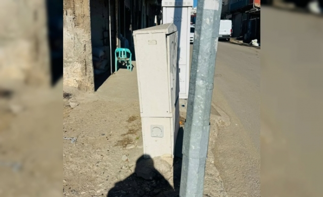 Elektrik panoları hayatı olumsuz etkiliyor