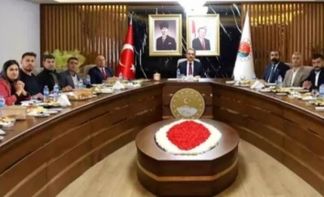 Vali Ekici Gazeteciler günü kutladı