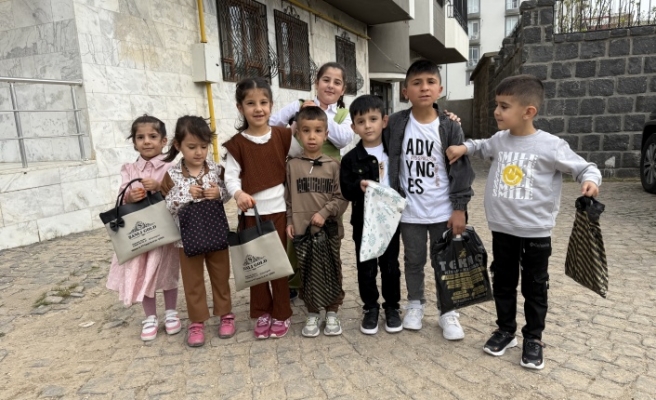 Bayram Çocuklarla güzel Bayram çoşkuyla yaşanıyor