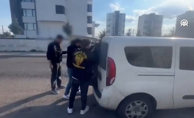Kadınları gizli çekip teşhir eden kişiye gözaltı
