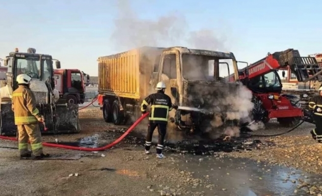 Hafriyat Kamyonunda yangın