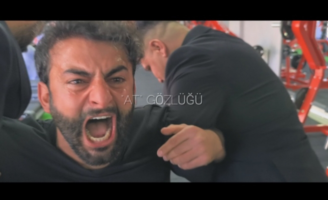 Murat Akay’dan yeni Film ‘At Gözlüğü’