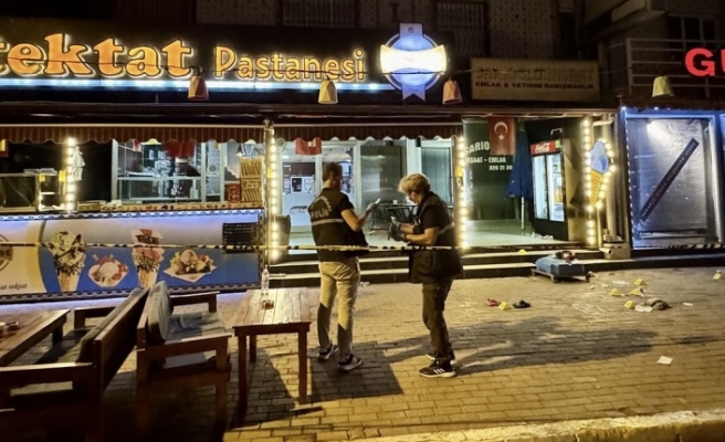 Pastahaneci ve çalışanı öldürüp intihar etti