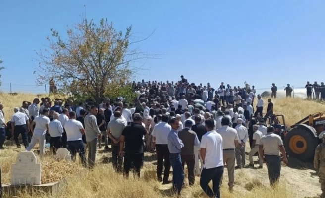 Aileye silahlı saldırı 4 kişi hayatını kaybetti