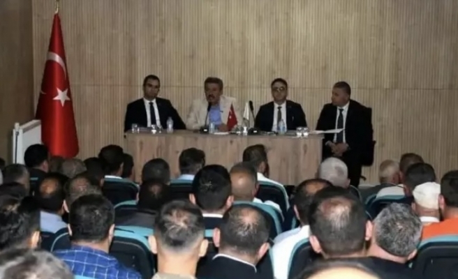 Muhtarlarla istişare toplantısı