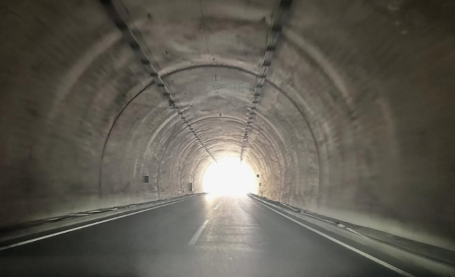 Tünellerde ışıklar yanmıyor sürücüler tepkili