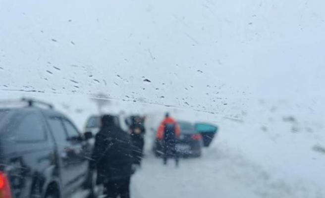 Şırnak’ta 22 Araç yolda kaldı