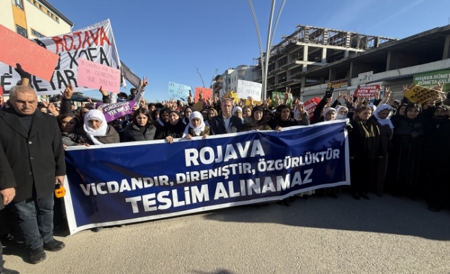 Dem Partinde Rojava’ya destek yürüyüşü