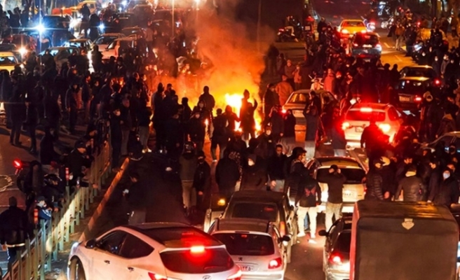 İran’da protesto bilançosu ağırlaşıyor
