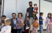 Konteynerda yaşayan aileye ziyaretler devam ediyor