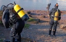 Dicle Nehri'ne atlayan kız kardeşlerden Zelin aranıyor