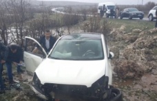 Midyat–İdil Yolunda Kaza: 2 Yaralı