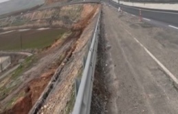 Silopi Cizre karayolunda çökme oldu