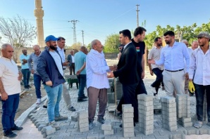 Yarbaşı köyünde parke taşı çalışması