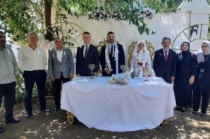 Yağan ve Diri ailesinin mutlu günü