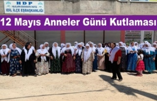 12 Mayıs Anneler günü kutlaması