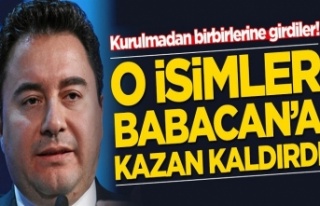 Ali Babacan'a kazan kaldırdılar