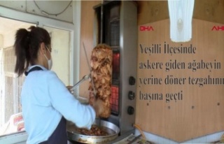 Tek kadın döner ustası tezgahın başına geçti