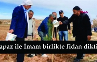 Papaz ile İmam birlikte fidan dikti