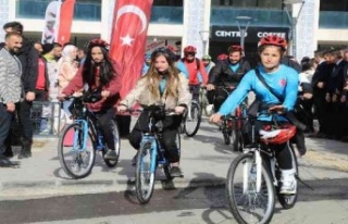 Şırnak'ta 50 bisikletçi 45 kilometre pedal...