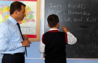 Bu yıl 50 Kürtçe öğretmeni atanacak