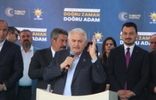 Ak Parti Genel Başkan vekilli Binali Yıldırım...