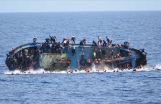 Göçmen teknesi battı 63 kişi öldü