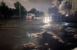 Batman da 3 çocuk sele kapılarak kayboldu